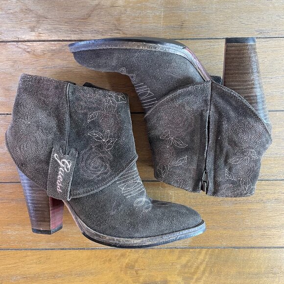 Guess Shoes - Guess Cowgirl Ankle Booties Size 5.5 - 6 Embroidered Gray Brown Boho Side Zips